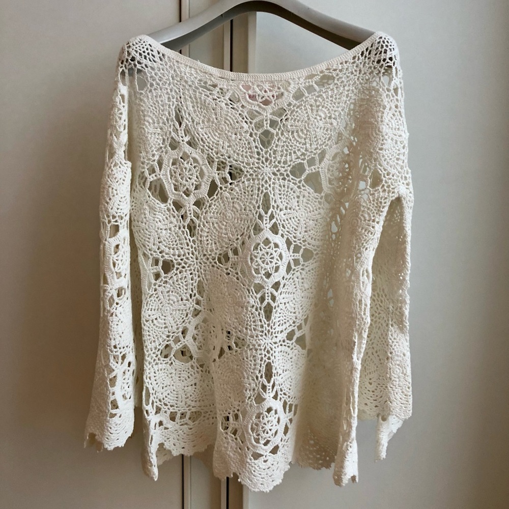 Miss June Paris Broderie Blouse - Picture 9 of 13
